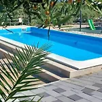 1 Bedroom In Appartement