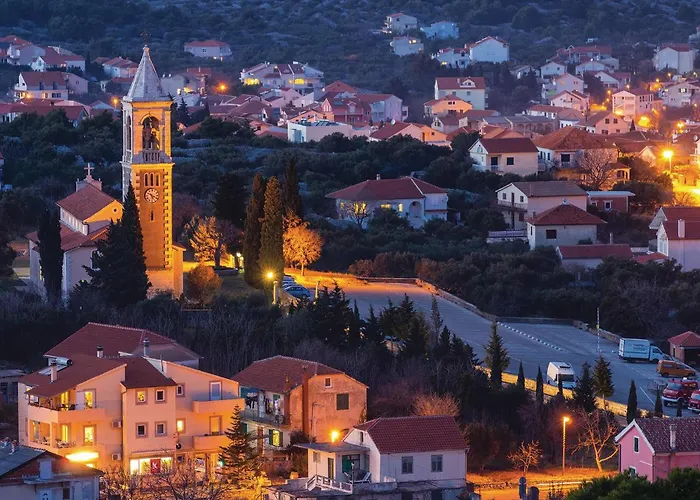 Apartment 1 Bedroom In Jezera