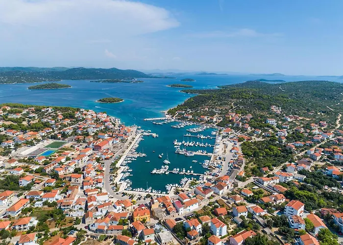 1 Bedroom In Apartment